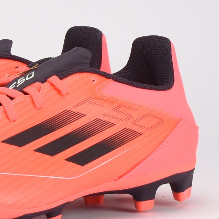 Adidas F50 Club FXG M – chaussures de football légères pour terrains naturels et synthétiques