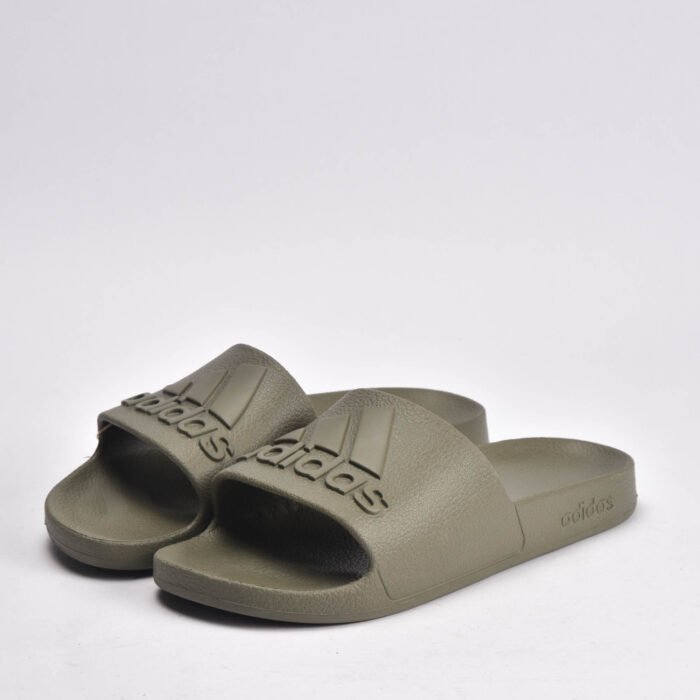 Adidas Adilette Aqua – claquettes confortables pour plage et piscine