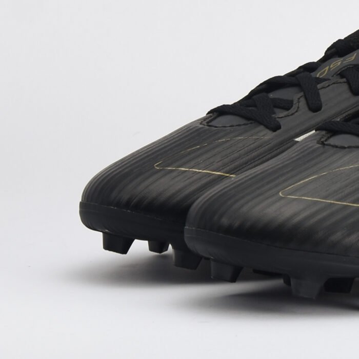 Adidas F50 Club FXG M – chaussures de football légères pour terrains naturels et synthétiques
