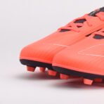Adidas F50 Club FXG M – chaussures de football légères pour terrains naturels et synthétiques