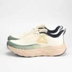 BASKETS PEAK RUNNING BEIGE