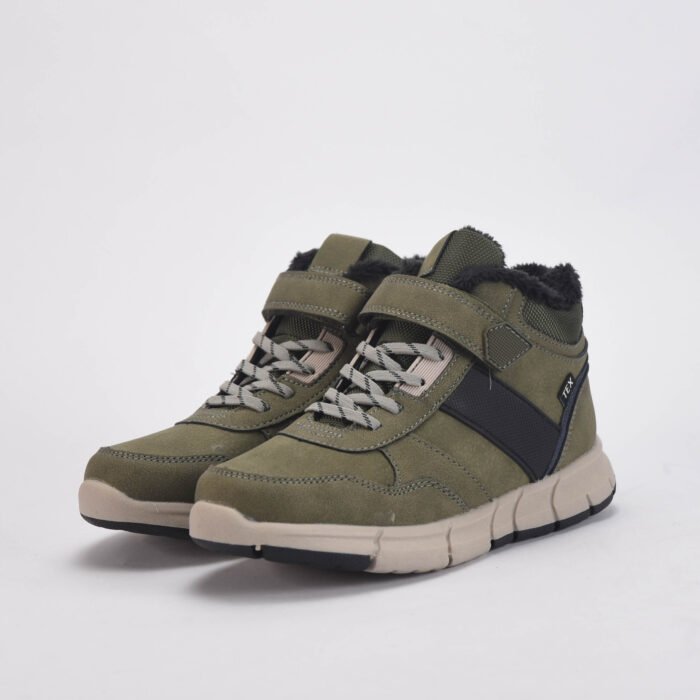 chaussures enfant hiver Algérie, baskets montantes enfant TEX, chaussures kaki junior, baskets école garçon Algérie, chaussures chaudes enfant, chaussures outdoor enfant.