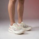 BASKETS PEAK RUNNING WHITE & BLACK - Image 8