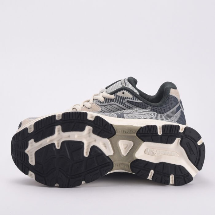 Mizuno Racer S OARISM Algérie, chaussures Mizuno Algérie, sneakers running légères, baskets sport respirantes, Mizuno OARISM, chaussures sport été Algérie.