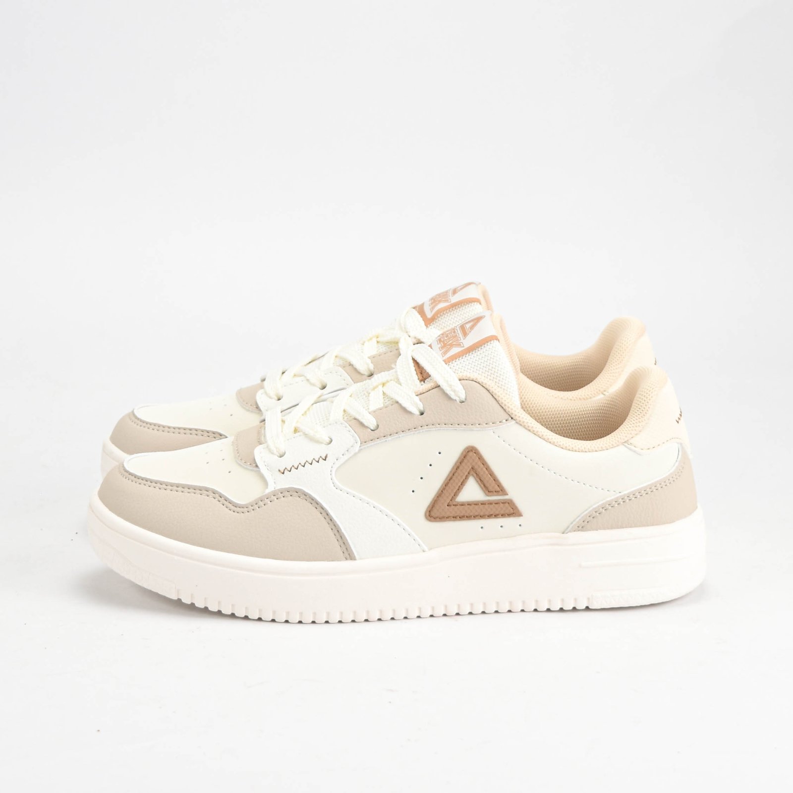 20908250-38830785 BASKETS PEAK TAICHI LIFESTYLE Z507 - Image 1