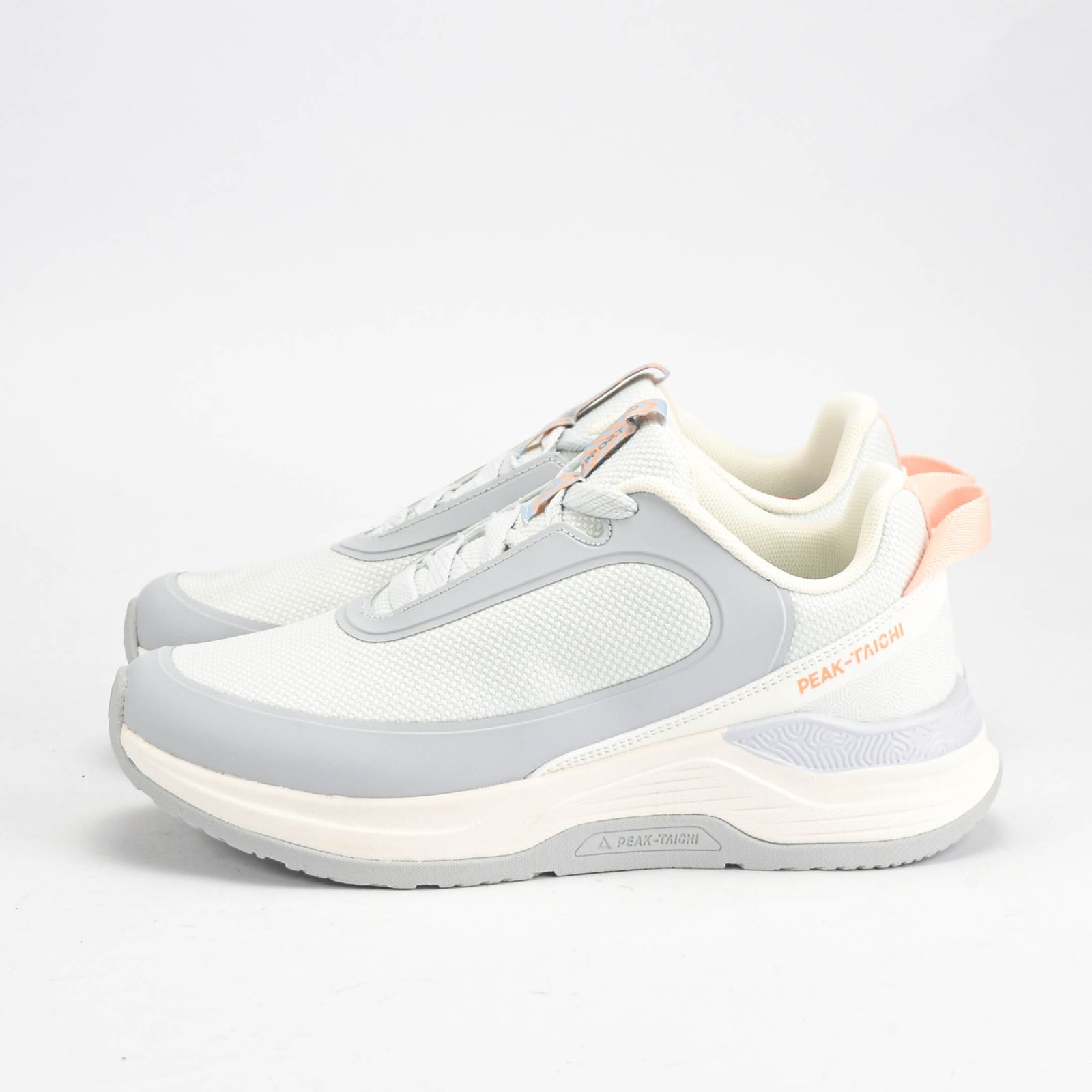 64843019-44245110 BASKETS PEAK CUSHION - Image 1