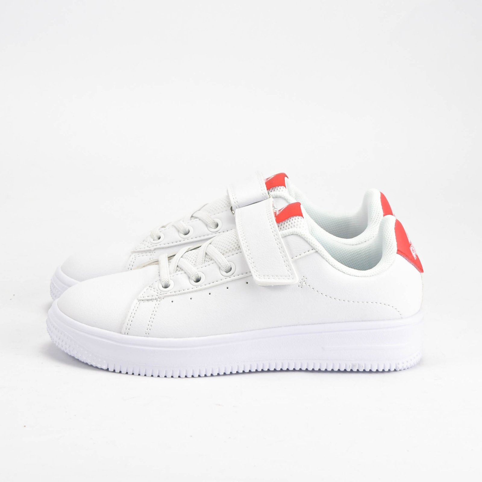 Baskets PEAK Enfant BLANCHE – Sneakers Junior Confortables en Algérie Baskets PEAK Enfant BLANCHE – Sneakers Junior Confortables en Algérie