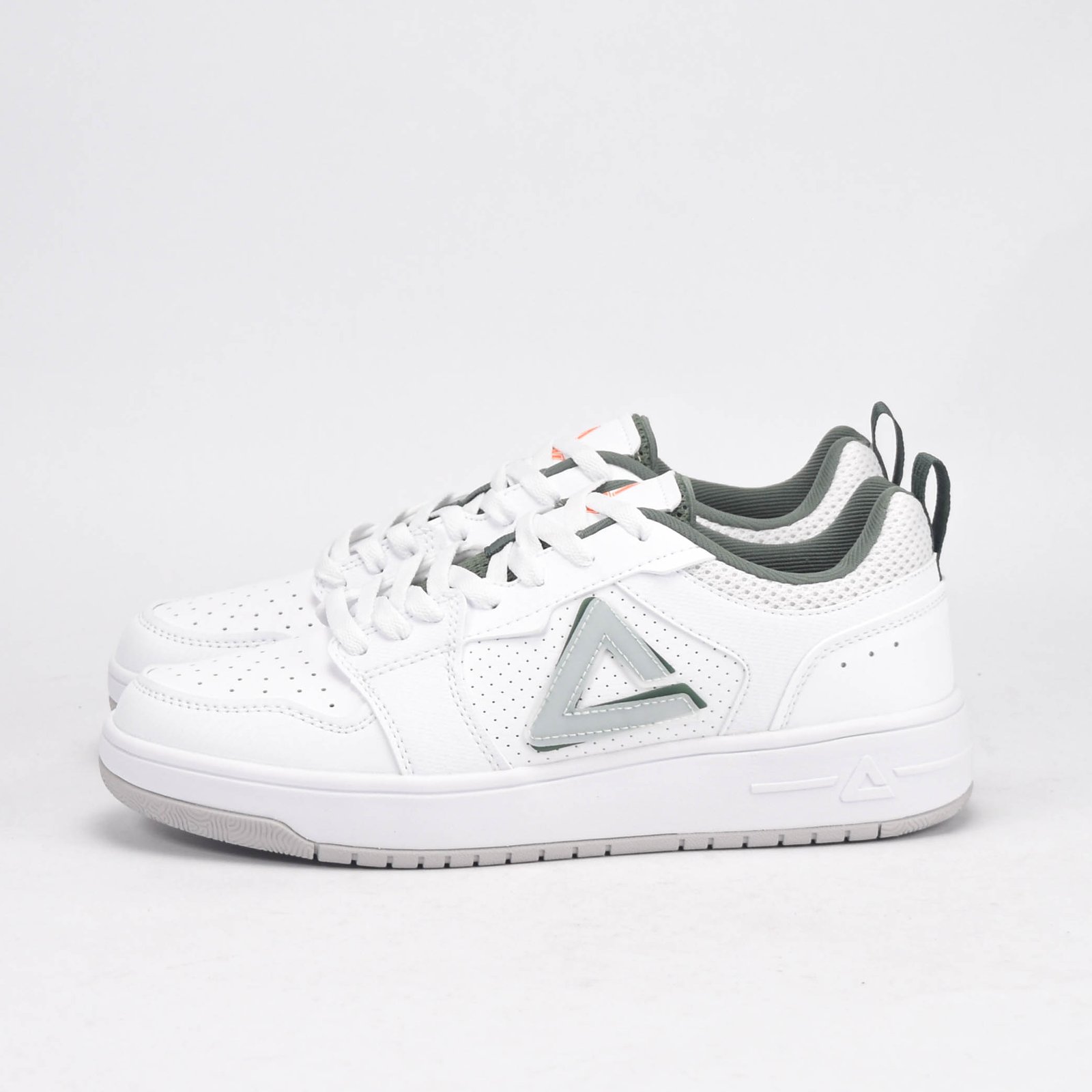 Baskets PEAK Taichi 70s Blanc & Vert – Sneakers Lifestyle Homme & Femme en Algérie Baskets PEAK Taichi 70s Blanc & Vert – Sneakers Lifestyle Homme & Femme en Algérie