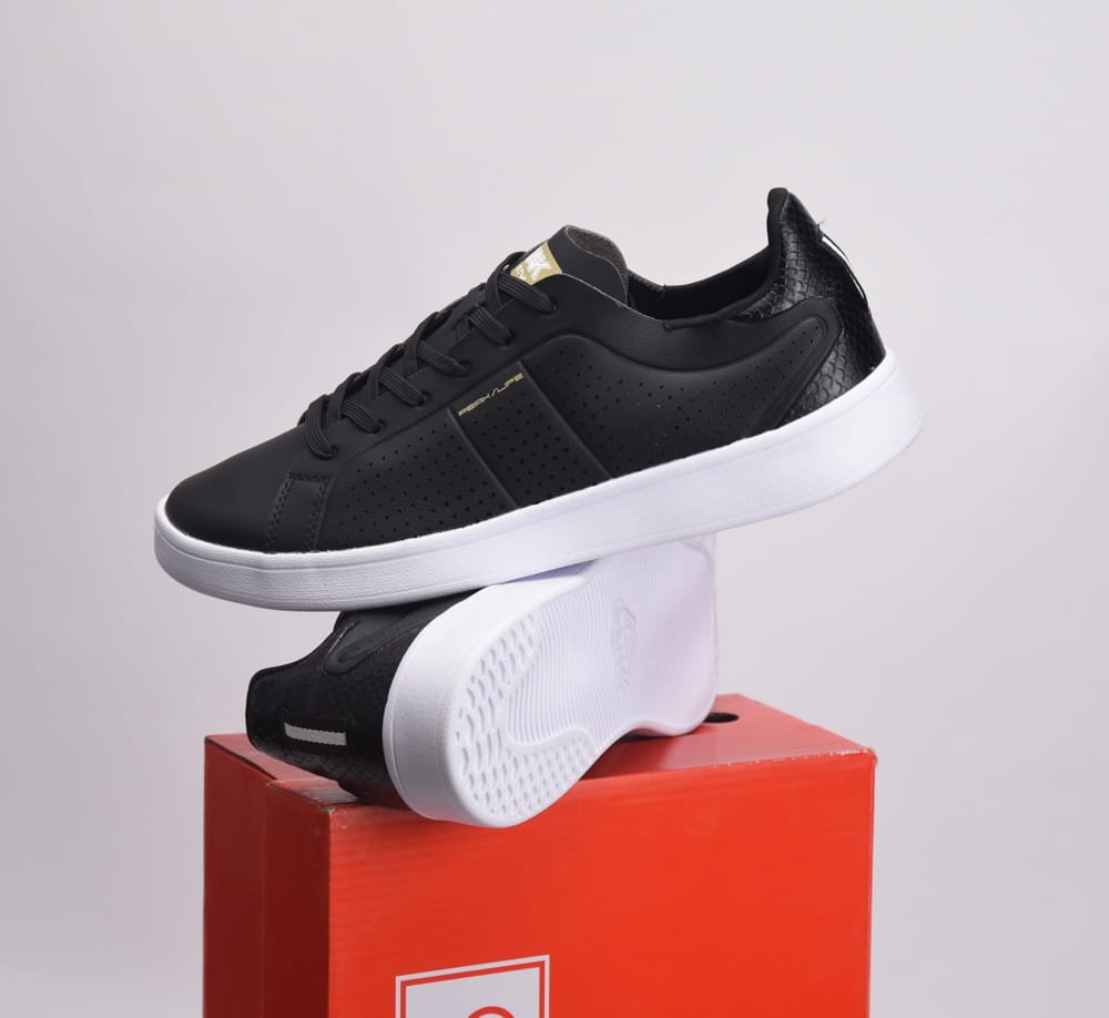 05394945-34480019.jpg PEAK FOOTWEAR - Image 1