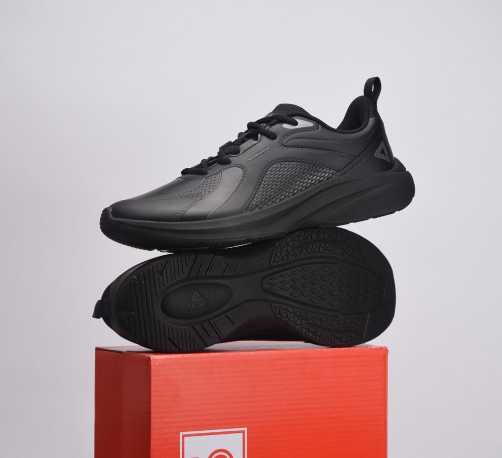 18133005-03630666.jpg PEAK FOOTWEAR - Image 1