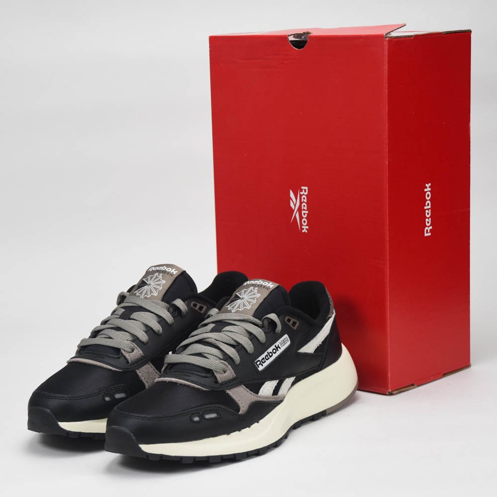 30280827-50561730.jpg Reebok Classic Leather 2400 Unisex - Image 1