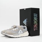 PEAK FOOTWEAR - Image 2
