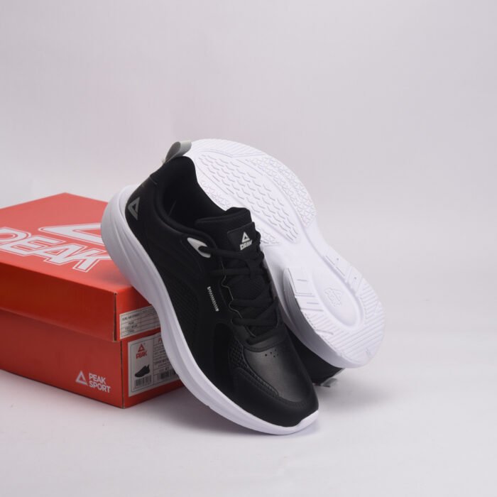 PEAK FOOTWEAR - Image 4