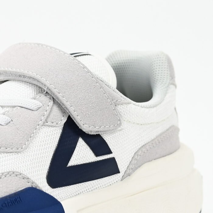PEAK FOOTWEAR - Image 10