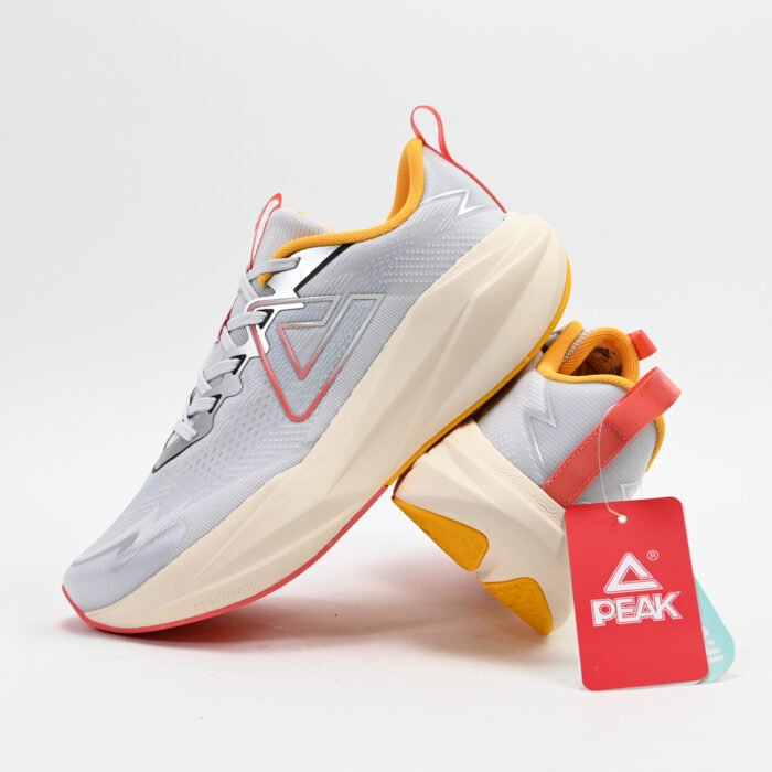 PEAK FOOTWEAR - Image 9